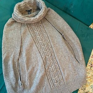 Gap maternity poncho
